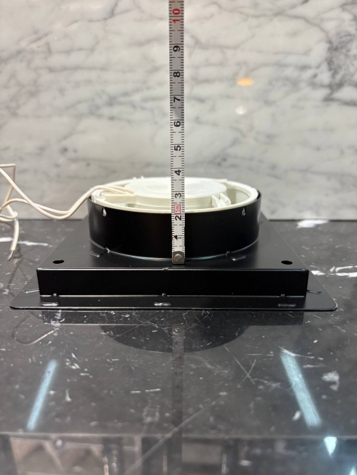 Диффузор на магнитах с вентилятором для потолков ТД100 черный квадратный 100 мм